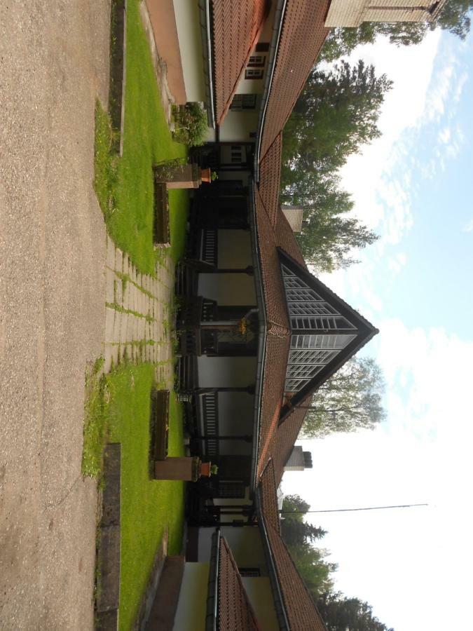 Kuivoja Holiday Center Loksa Buitenkant foto